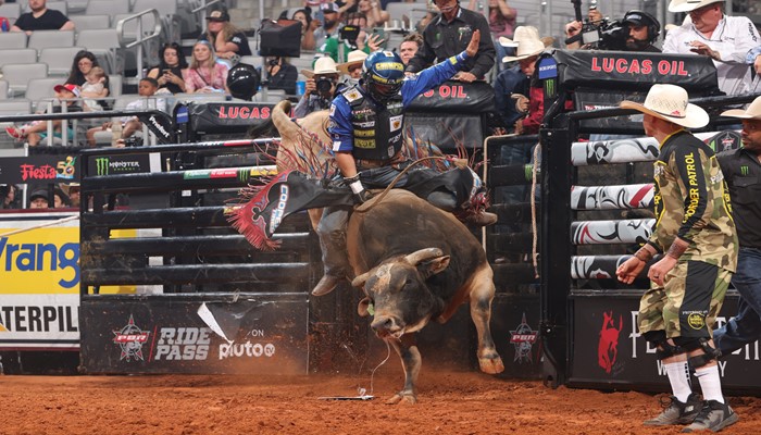 Trio of Canadian Bovines Propel Riders to Top 10 Finishes in Round 3 of the 2022 PBR World Finals